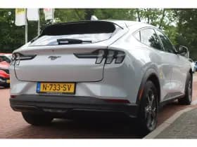 Ford Mustang Mach-E 75kwh | Soh 93.5% | Camera | Vol- Leder | Adaptive Cruise & Climate Control | Stoel & Stuurverwarming | Carplay | Navigatie | Orig. Nl | thumbnail 5