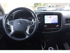 Mitsubishi Outlander 2.4 Phev *Pure+* | Trekhaak | Carplay | Camera | Cruise & Climate Control | Stoelverwarming | Pdc | Navigatie | Privacy | Bluetooth | thumbnail 6
