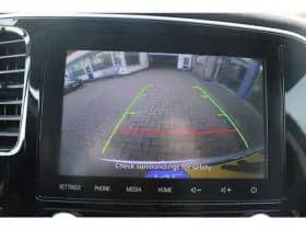 Mitsubishi Outlander 2.4 Phev *Pure+* | Trekhaak | Carplay | Camera | Cruise & Climate Control | Stoelverwarming | Pdc | Navigatie | Privacy | Bluetooth | thumbnail 9