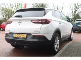 Opel Grandland X 1.2 Turbo Aut. *Anniversary* | Trekhaak | Carplay | Cruise & Climate Control | Stoel & Stuur Verwarming | Navigatie | Privacy | Bluetooth | thumbnail 4