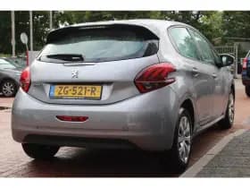 Peugeot 208 1.2 Puretech *Blue* | Door Ons Oh | Carplay | Navigatie | Bluetooth | A/C | Cruise Control | thumbnail 4