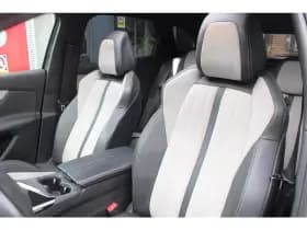 Peugeot 3008 1.6 Phev *Gt* | Schuifdak | Camera | Stoelverwarming | Adaptive Cruise & Climate Control | Carplay | Navigatie | Orig. Nl | thumbnail 13