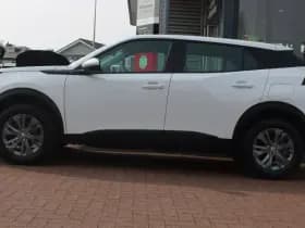 Peugeot 2008 1.2 Puretech *Active* | Carplay | Navigatie | Cruise & Climate Control | Led- Dagrij | Orig. Nl | thumbnail 2