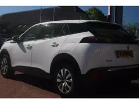 Peugeot 2008 thumbnail 3