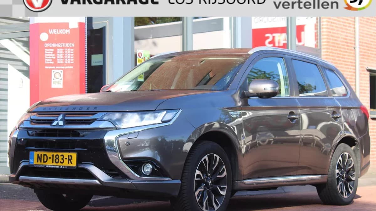 Mitsubishi Outlander 2.0 Phev *Instyle* | Trekhaak | Camera | Leder | Navigatie | Cruise & Climate Control | Stoel & Stuurverwarming | — foto 1