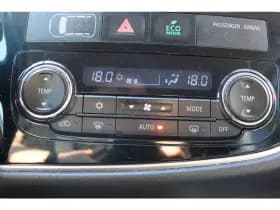 Mitsubishi Outlander 2.0 Phev *Instyle* | Trekhaak | Camera | Leder | Navigatie | Cruise & Climate Control | Stoel & Stuurverwarming | thumbnail 11