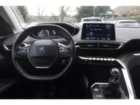 Peugeot 3008 1.2 Puretech *Allure* | Trekhaak | Stoelverwarming | Cruise & Climate Control | Pdc | Privacy | Bluetooth | thumbnail 6