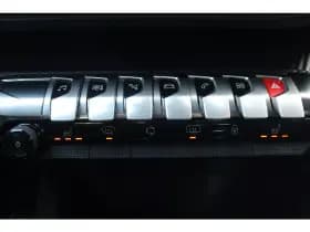 Peugeot 5008 1.2 Puretech *Business* | Trekhaak | Camera | Cruise & Climate Control | Stoelverwarming | Carplay | Navigatie | Orig. Nl | thumbnail 12