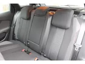 Peugeot 3008 1.2 Puretech *Active* | Trekhaak | Carplay | Camera | Cruise & Climate Control | Pdc | Bluetooth | Navigatie | thumbnail 14