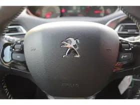 Peugeot 308 1.2 Puretech Blue *Executive* | Panorama | Camera | Cruise & Climate Control | Pdc | Navigatie | Privacy | thumbnail 12