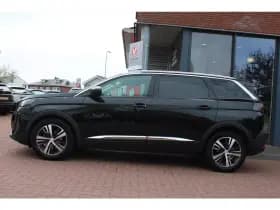 Peugeot 5008 1.2 Puretech *Allure* | Carplay | Stoelverwarming | Cruise & Climate Control | Privacy | Leder | Pdc | Navigatie | Bluetooth | thumbnail 2