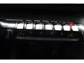 Peugeot 5008 1.2 Puretech *Allure* | Carplay | Stoelverwarming | Cruise & Climate Control | Privacy | Leder | Pdc | Navigatie | Bluetooth | thumbnail 11