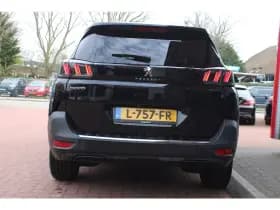 Peugeot 5008 1.2 Puretech *Allure* | Carplay | Stoelverwarming | Cruise & Climate Control | Privacy | Leder | Pdc | Navigatie | Bluetooth | thumbnail 4