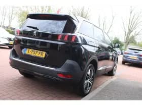 Peugeot 5008 1.2 Puretech *Allure* | Carplay | Stoelverwarming | Cruise & Climate Control | Privacy | Leder | Pdc | Navigatie | Bluetooth | thumbnail 5