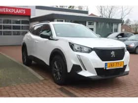 Peugeot 2008 1.2 Puretech *Active* | Carplay | Navigatie | Cruise & Climate Control | Privacy | Pdc | thumbnail 5