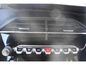 Peugeot 2008 1.2 Puretech *Allure* | Half- Leder | Carplay | Navigatie | Cruise & Climate Control | Orig. Nl | thumbnail 9