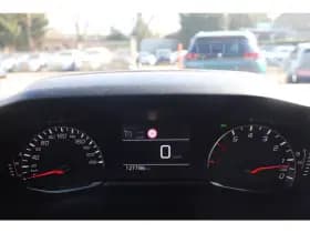 Peugeot 2008 1.2 Puretech *Allure* | Half- Leder | Carplay | Navigatie | Cruise & Climate Control | Orig. Nl | thumbnail 10