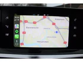 Peugeot E-2008 Ev 50kwh *Gt* | Soh 91.16% | Camera | Carplay | Navigatie | Stoelverwarming | Cruise & Climate Control | Pdc | Privacy | Orig. Nl | Bluetooth | thumbnail 8