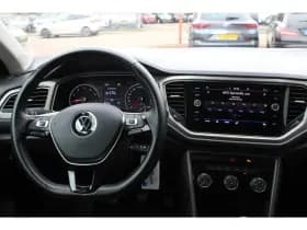 Volkswagen T-Roc 1.0 Tsi Style | Adaptive Cruise Control | A/C | Pdc | Bluetooth | Orig.Nl | Leuk !! | Topper !! | thumbnail 6