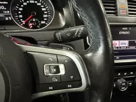 Volkswagen Golf thumbnail 12