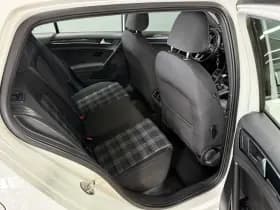 Volkswagen Golf thumbnail 18