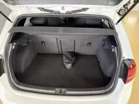 Volkswagen Golf thumbnail 19