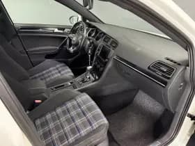 Volkswagen Golf thumbnail 7