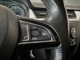 Škoda Rapid thumbnail 14