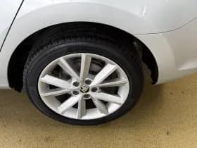 Škoda Rapid thumbnail 17