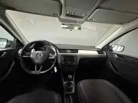 Škoda Rapid thumbnail 19