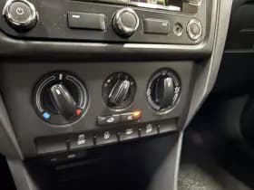 Škoda Rapid thumbnail 10