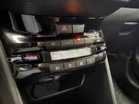 Peugeot 2008 1.2 Puretech Allure | Navi | Cruise thumbnail 11