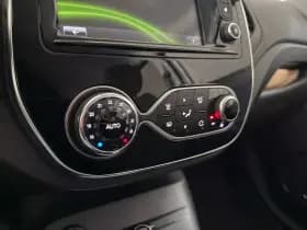 Renault Captur thumbnail 14