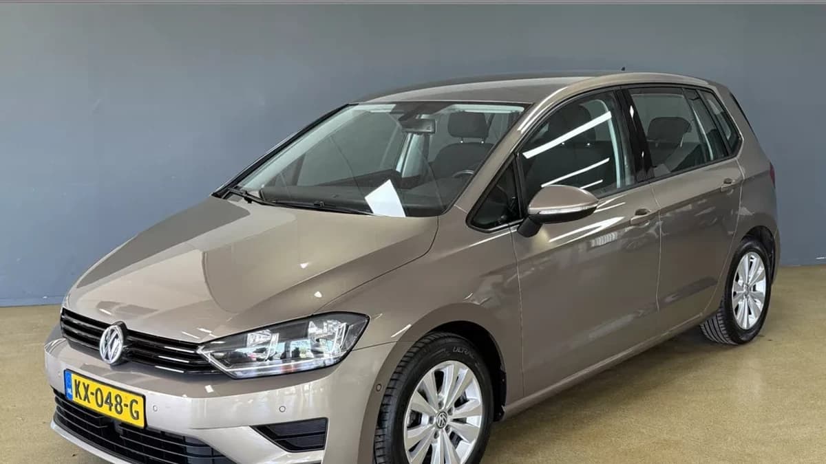 Volkswagen Golf — foto 1