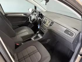 Volkswagen Golf thumbnail 8