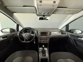 Volkswagen Golf thumbnail 9