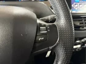 Peugeot 2008 1.2 Puretech Allure | Navi | Automaat thumbnail 18