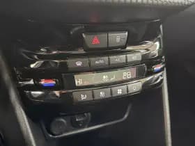 Peugeot 2008 1.2 Puretech Allure | Navi | Automaat thumbnail 20