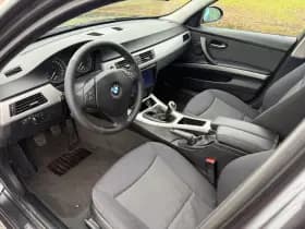 BMW 3-Serie thumbnail 9