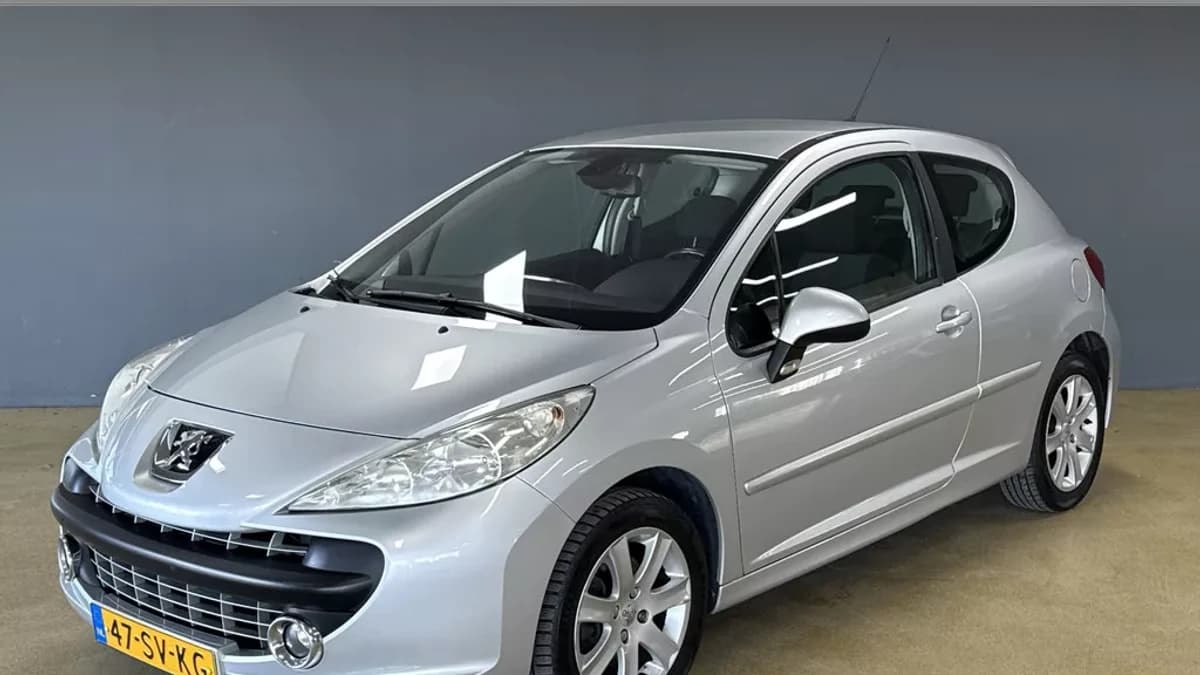 Peugeot 207 — foto 1