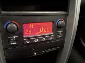 Peugeot 207 thumbnail 11