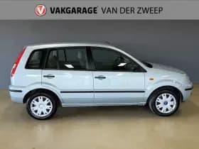 Ford Fusion thumbnail 5