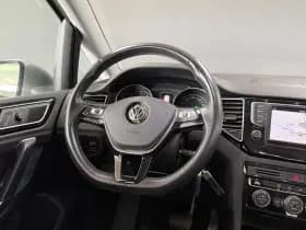 Volkswagen Golf thumbnail 10