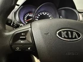 Kia Rio thumbnail 12