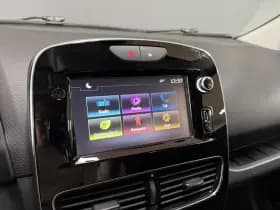 Renault Clio thumbnail 16