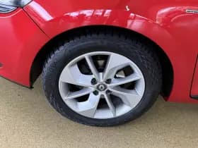 Renault Clio thumbnail 21