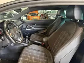 Volkswagen Scirocco thumbnail 8