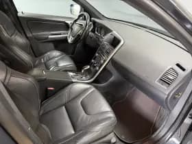 Volvo XC60 thumbnail 9