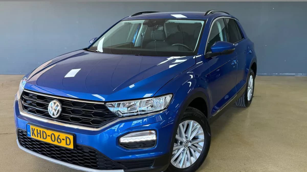 Volkswagen T-Roc — foto 1