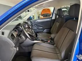 Volkswagen T-Roc thumbnail 12